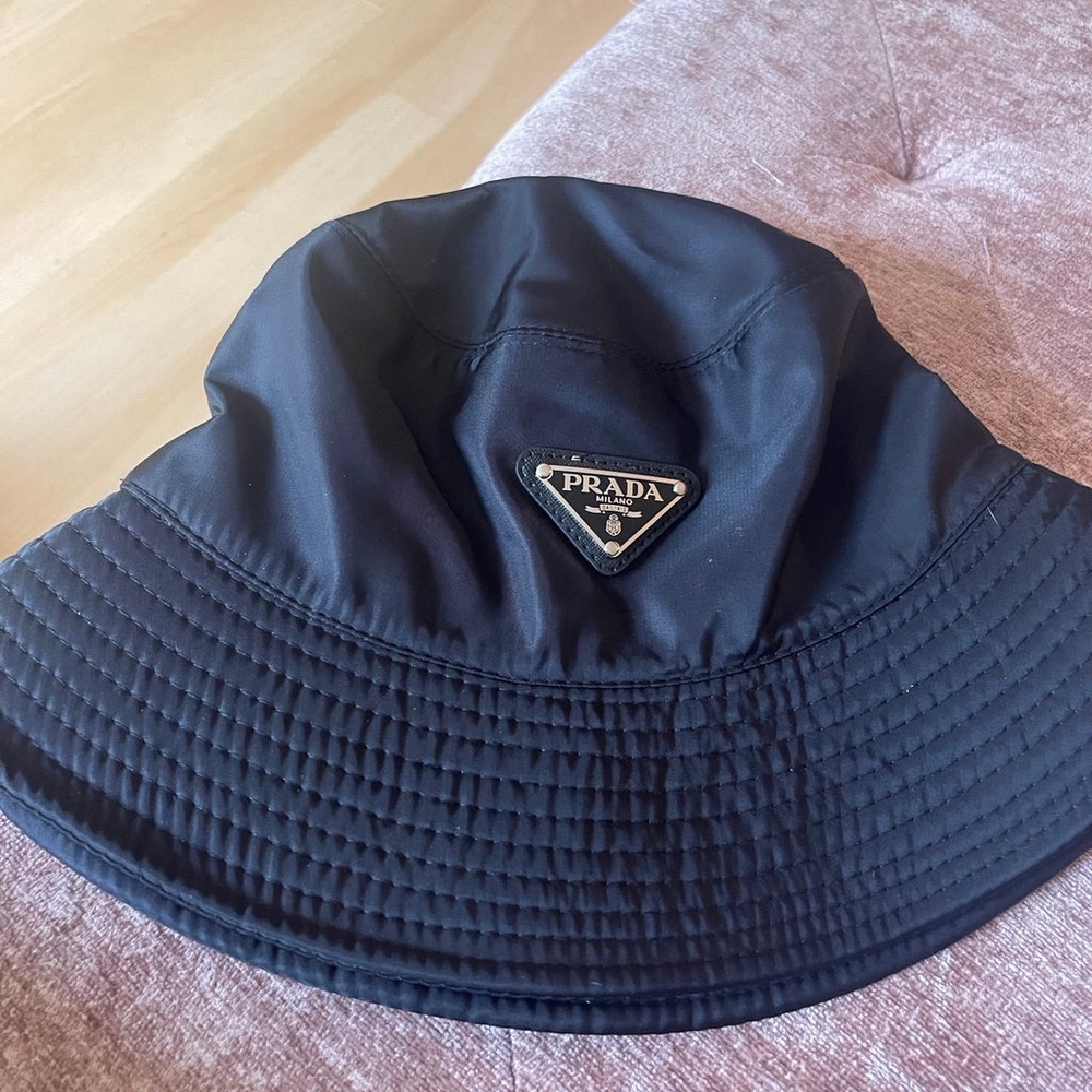 Prada Bucket Hat New Unisex Black